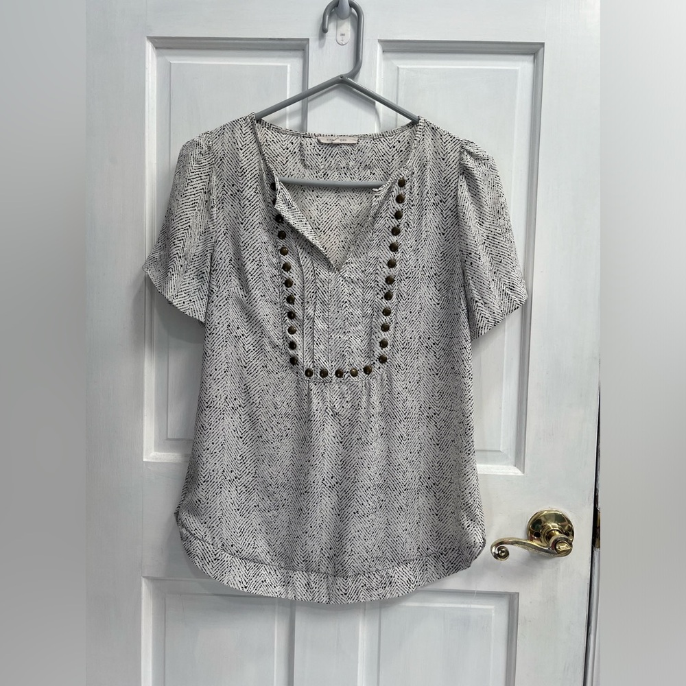 41 HAWTHORN Horseshoe Geometric Print Studded Blouse Top SIZE SMALL Pre Loved